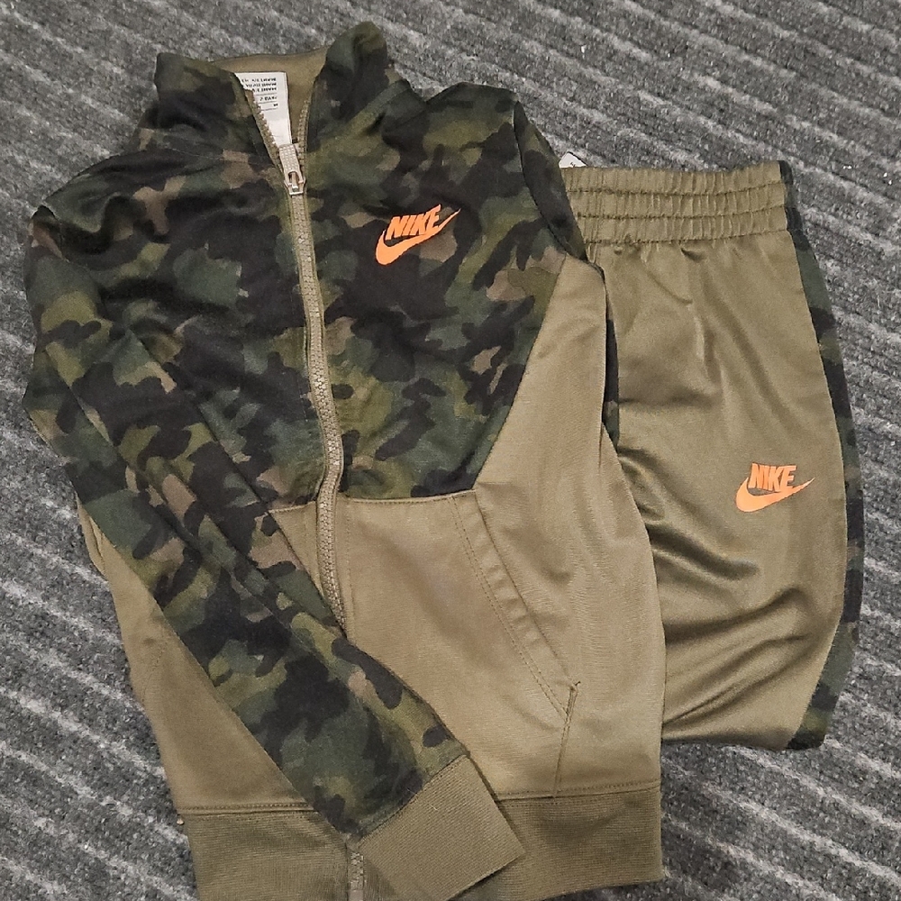 Nike Camo Tracksuit Set